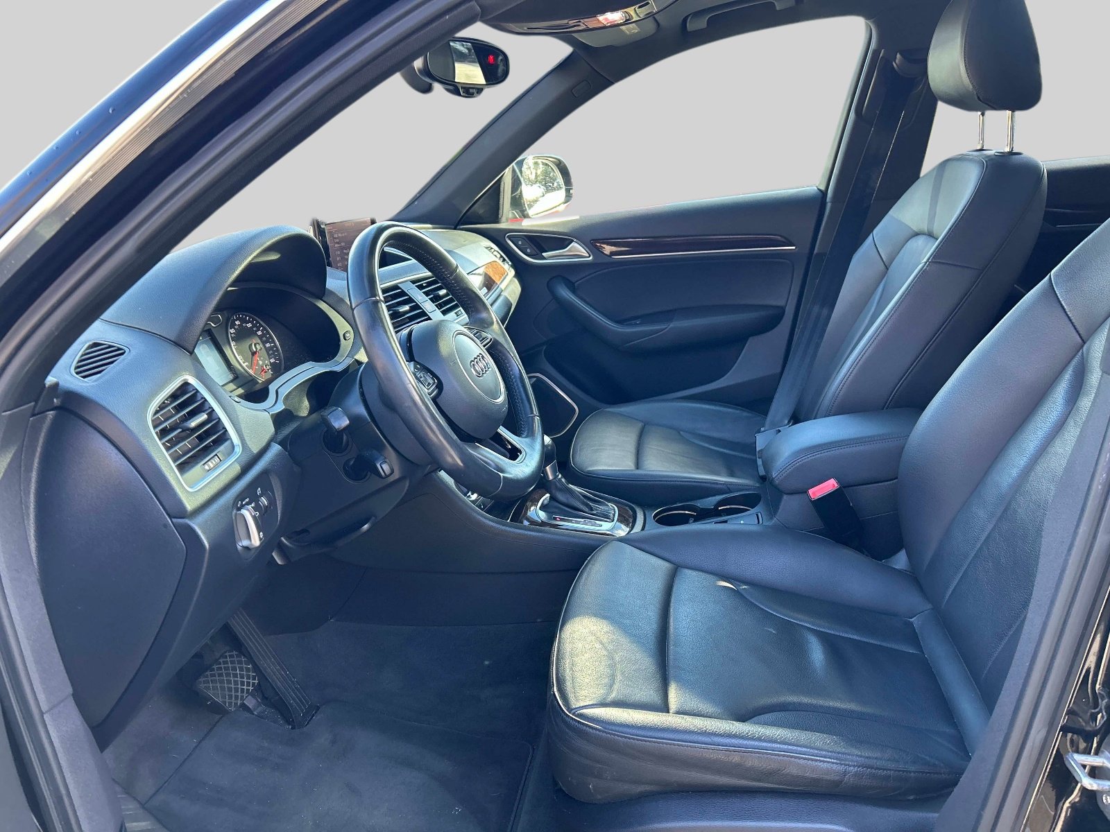 Used 2015 Audi Q3 2.0T Prestige image 11