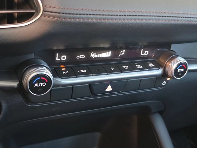 Used 2024 MAZDA MAZDA3 s FWD image 20