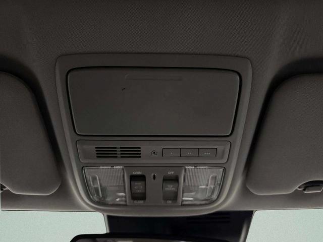 Used 2017 Honda CR-V Touring image 21