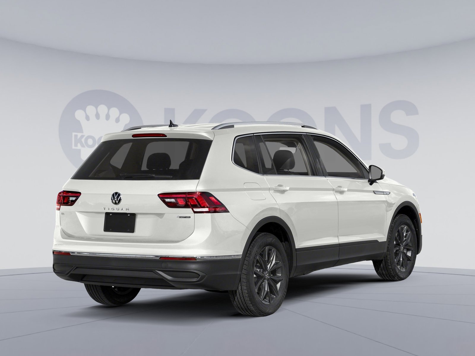 Used 2023 Volkswagen Tiguan SE AWD/4WD image 2