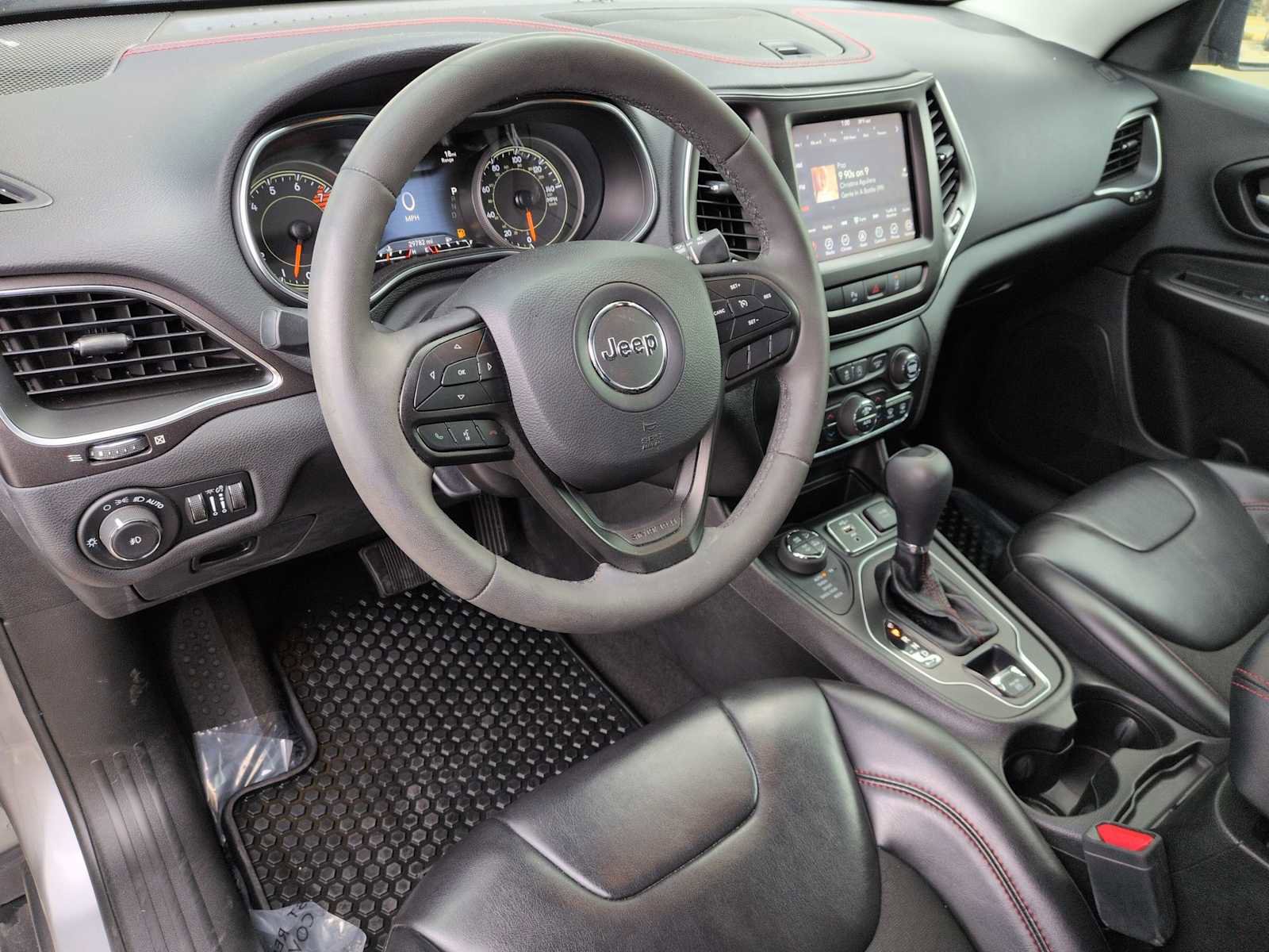 Used 2021 Jeep Cherokee Trailhawk w/ Trailer Tow Group image 2