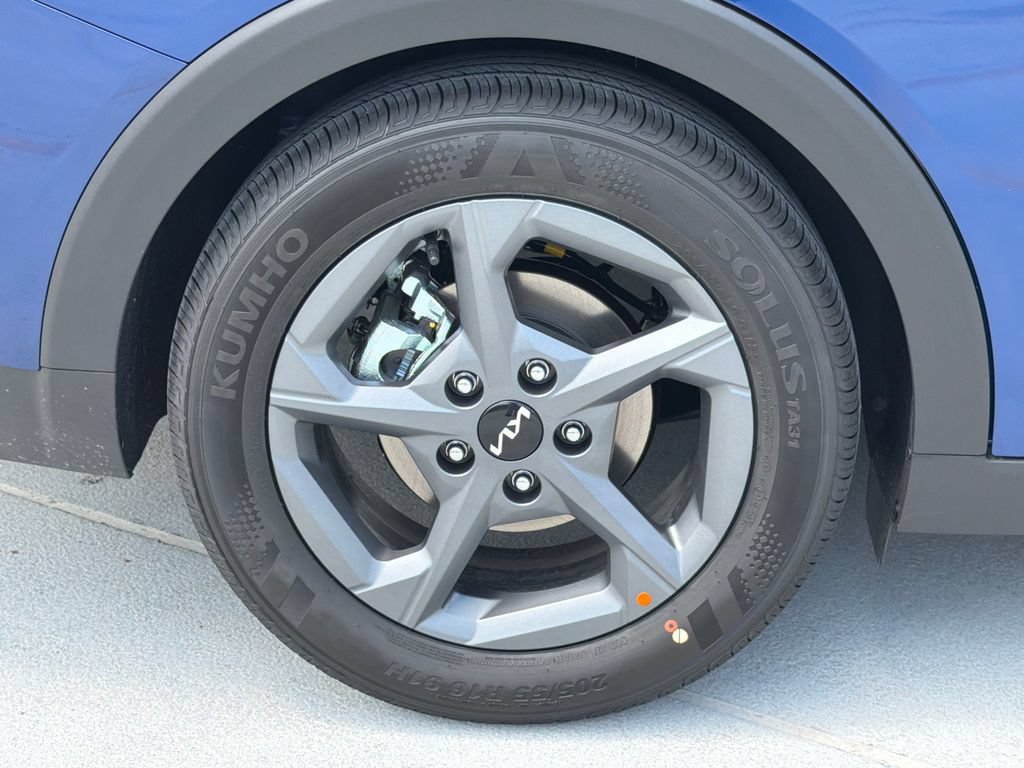 New 2026 Kia K4 FWD image 7