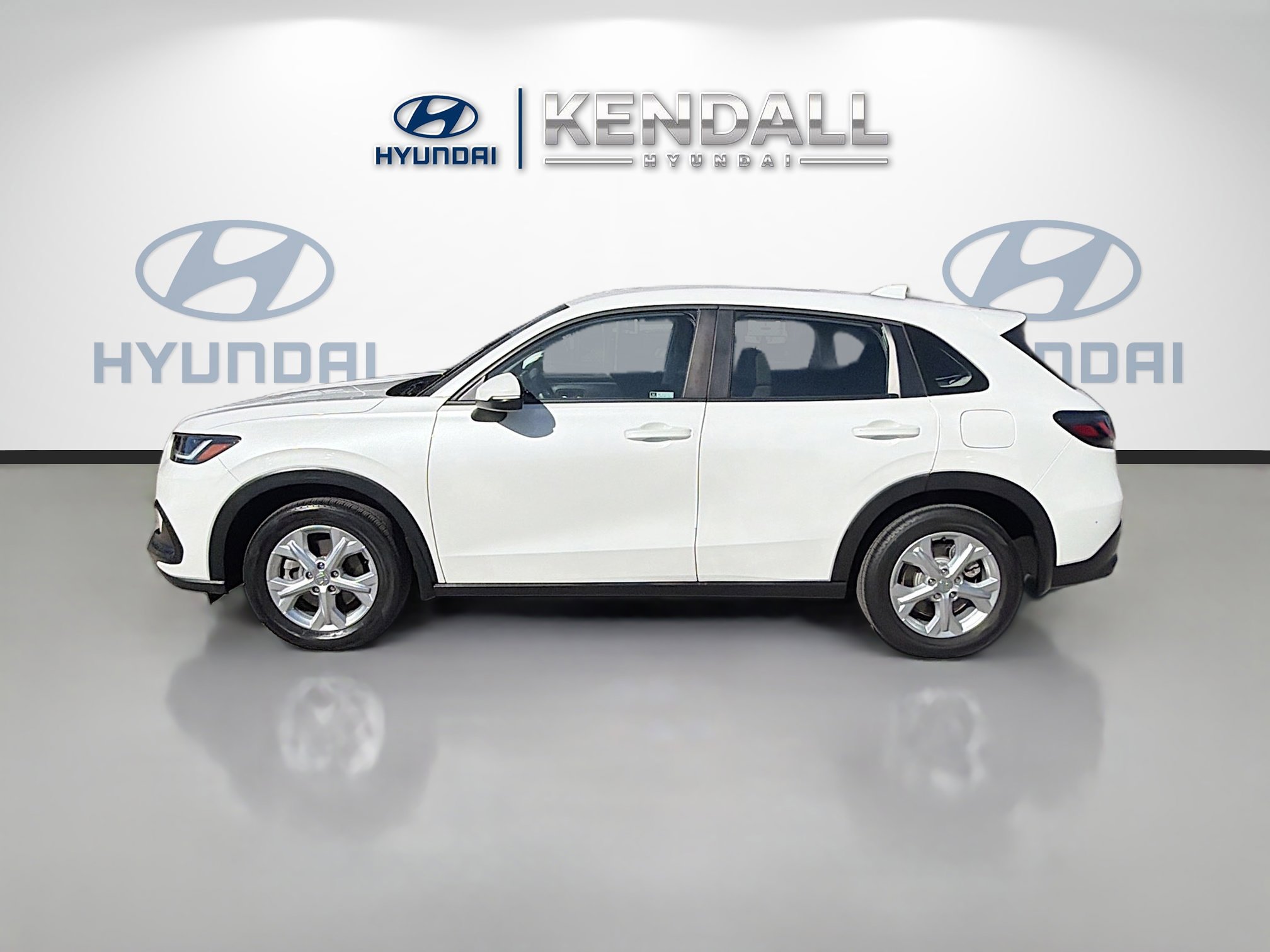 Used 2023 Honda HR-V LX image 4