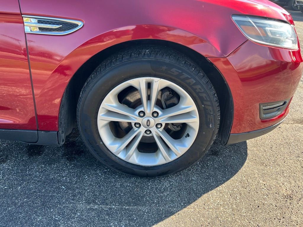 Used 2015 Ford Taurus SEL w/ Equipment Group 201A FWD image 26