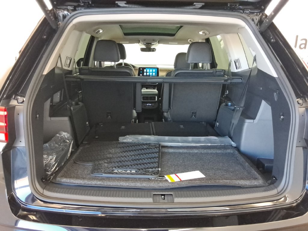 Used 2026 Volkswagen Atlas SE FWD image 22