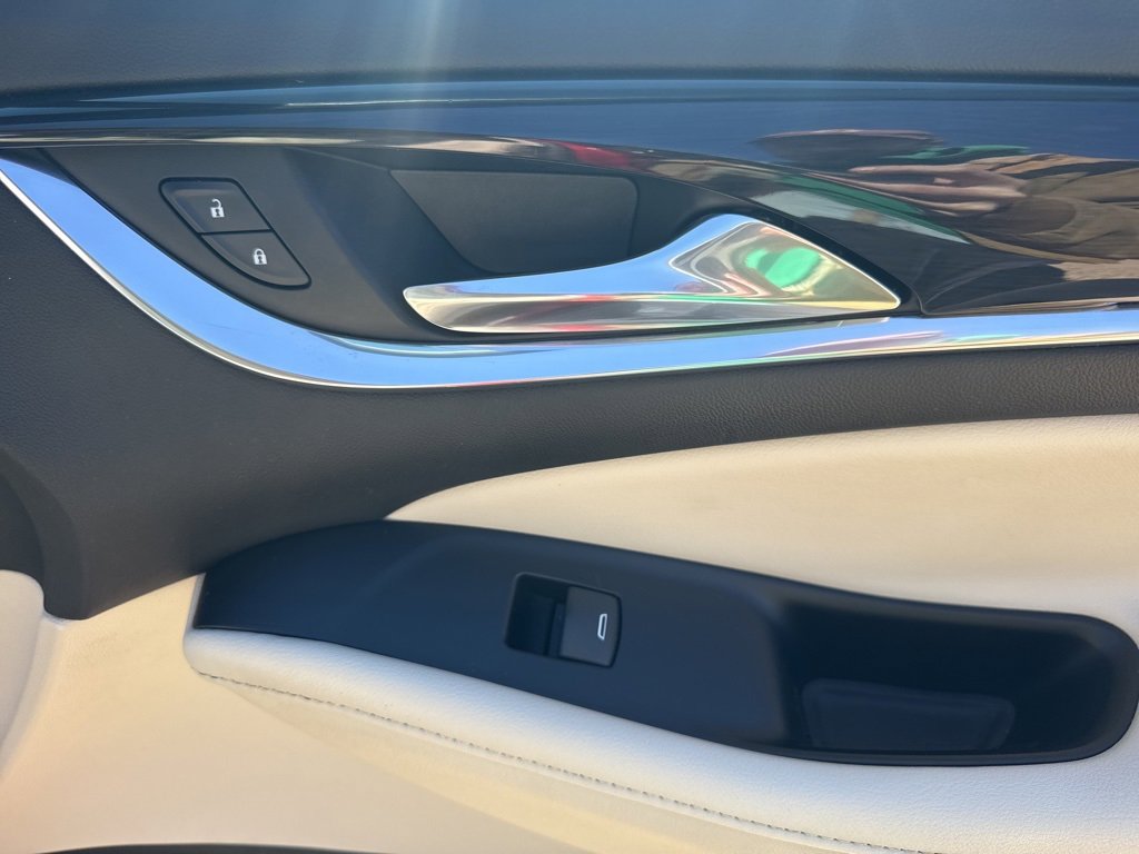 Used 2023 Buick Enclave Essence w/ Experience Buick Package image 30