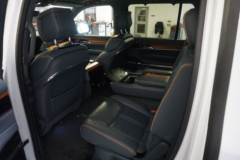 Used 2022 Jeep Grand Wagoneer Series II w/ Convenience Group III image 22