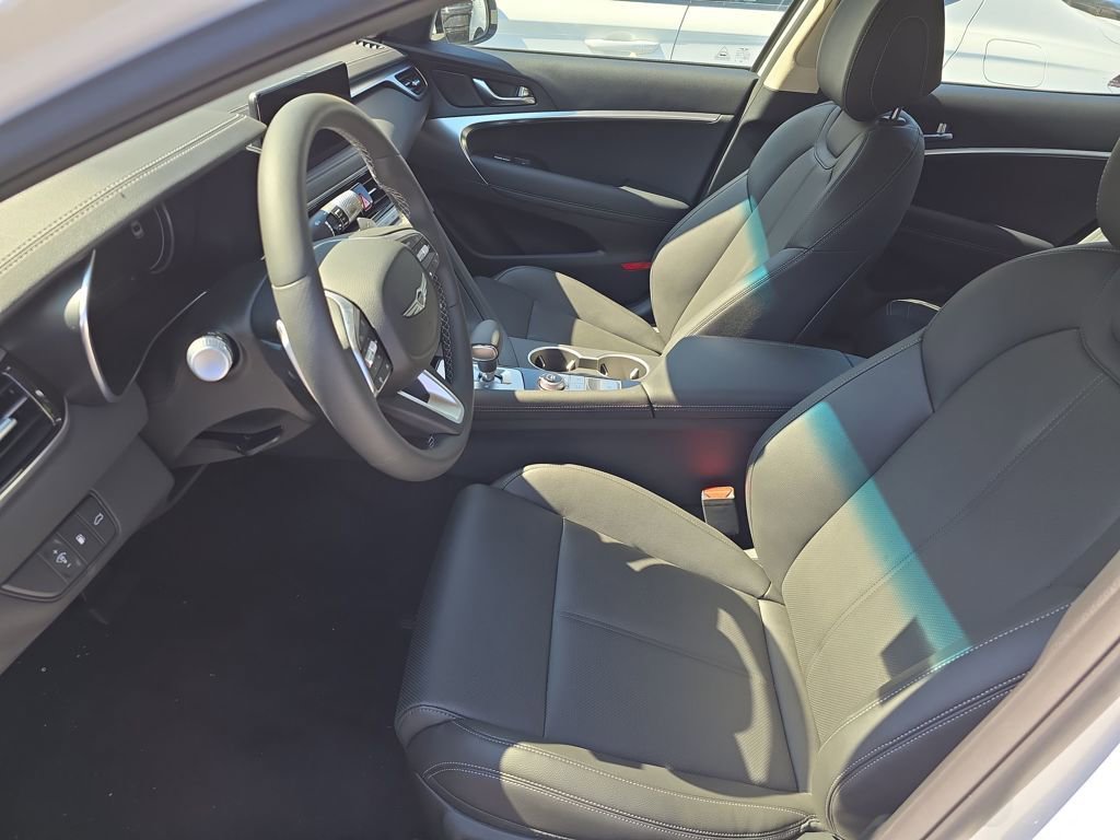 New 2025 Genesis G70 2.5T image 4