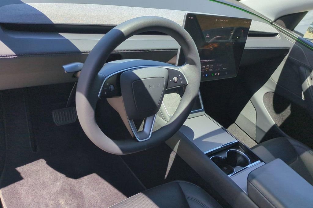 Used 2026 Tesla Model Y Long Range AWD/4WD image 9