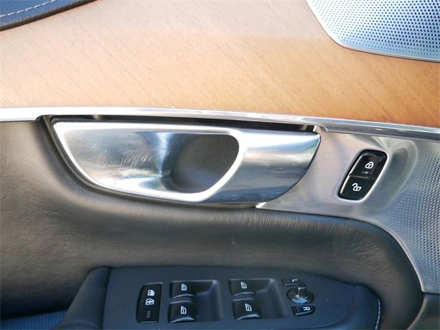 Used 2018 Volvo XC90 T6 Inscription w/ Convenience Package image 14