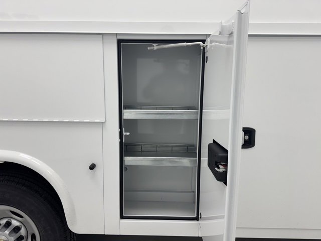 New 2026 Chevrolet Express 3500 w/ Power Convenience Package image 32