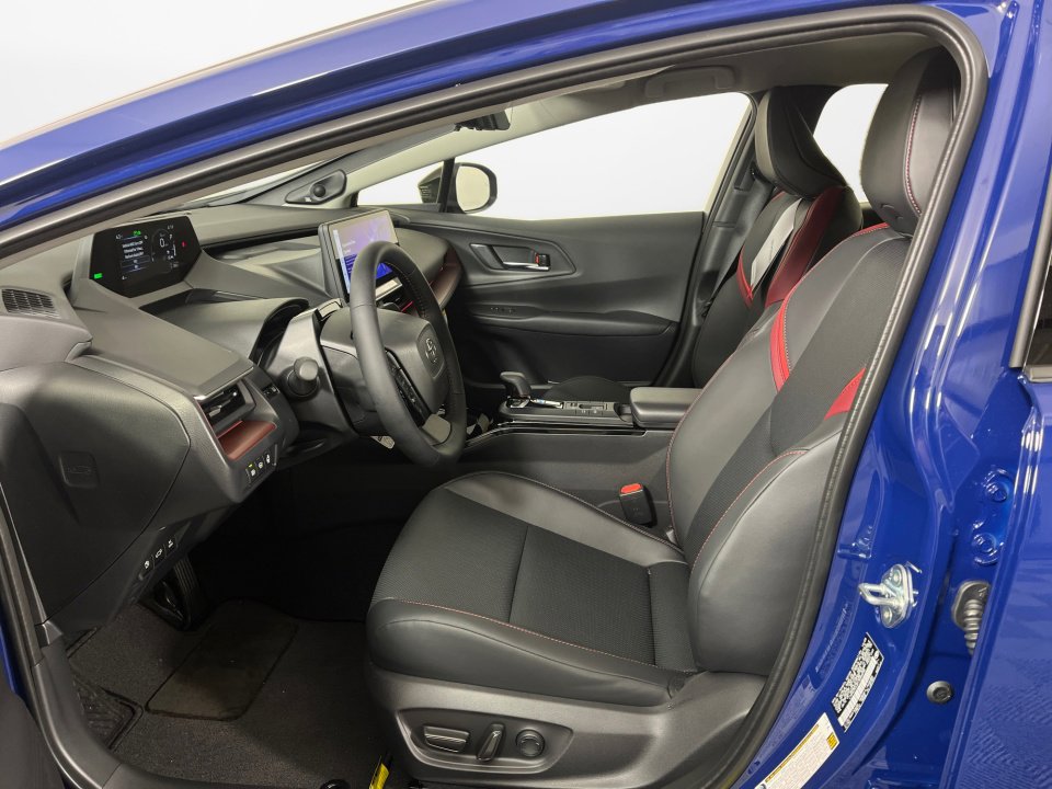 New 2026 Toyota Prius Plug-In Hybrid image 9