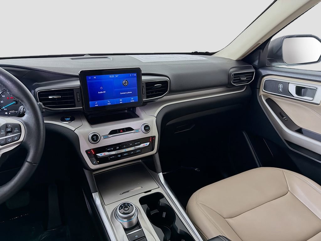 Used 2023 Ford Explorer XLT w/ Equipment Group 202A image 24