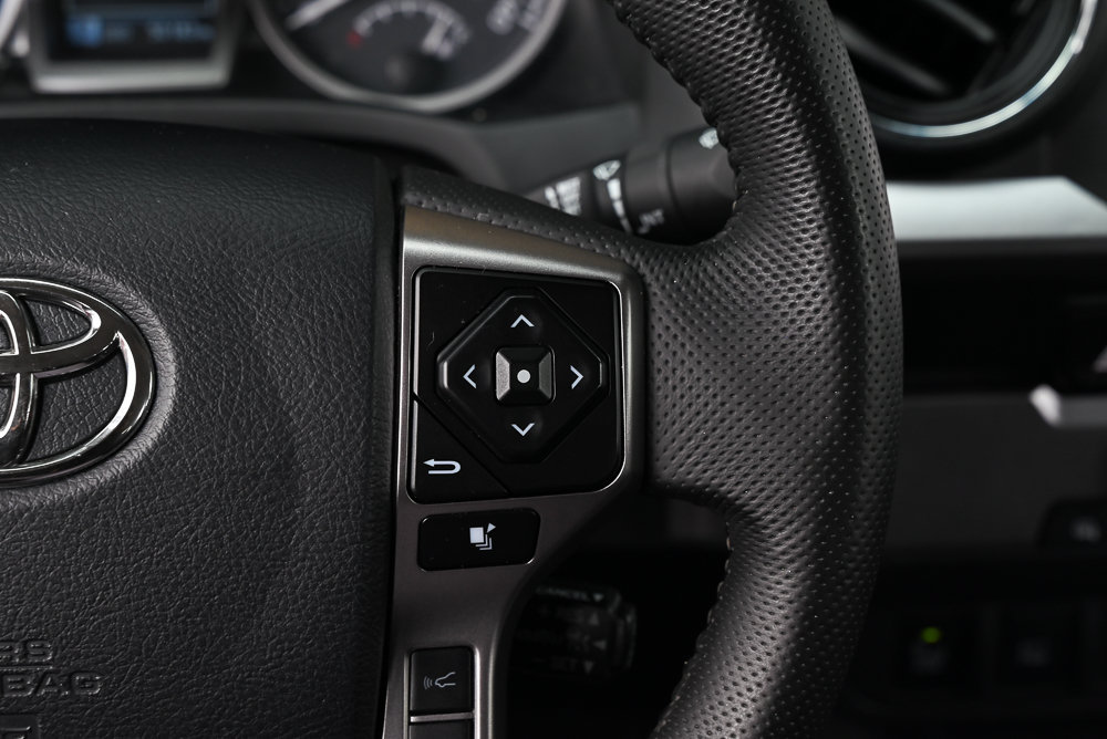 Used 2023 Toyota Tacoma SR5 w/ Technology Package RWD image 18