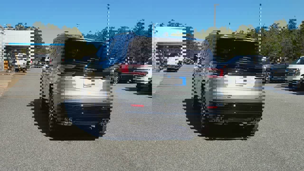 New 2026 GMC Acadia Denali Ultimate w/ LPO, Floor Liner Package image 7