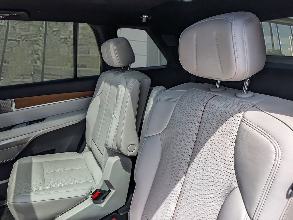 New 2026 Cadillac Vistiq Sport AWD/4WD image 16