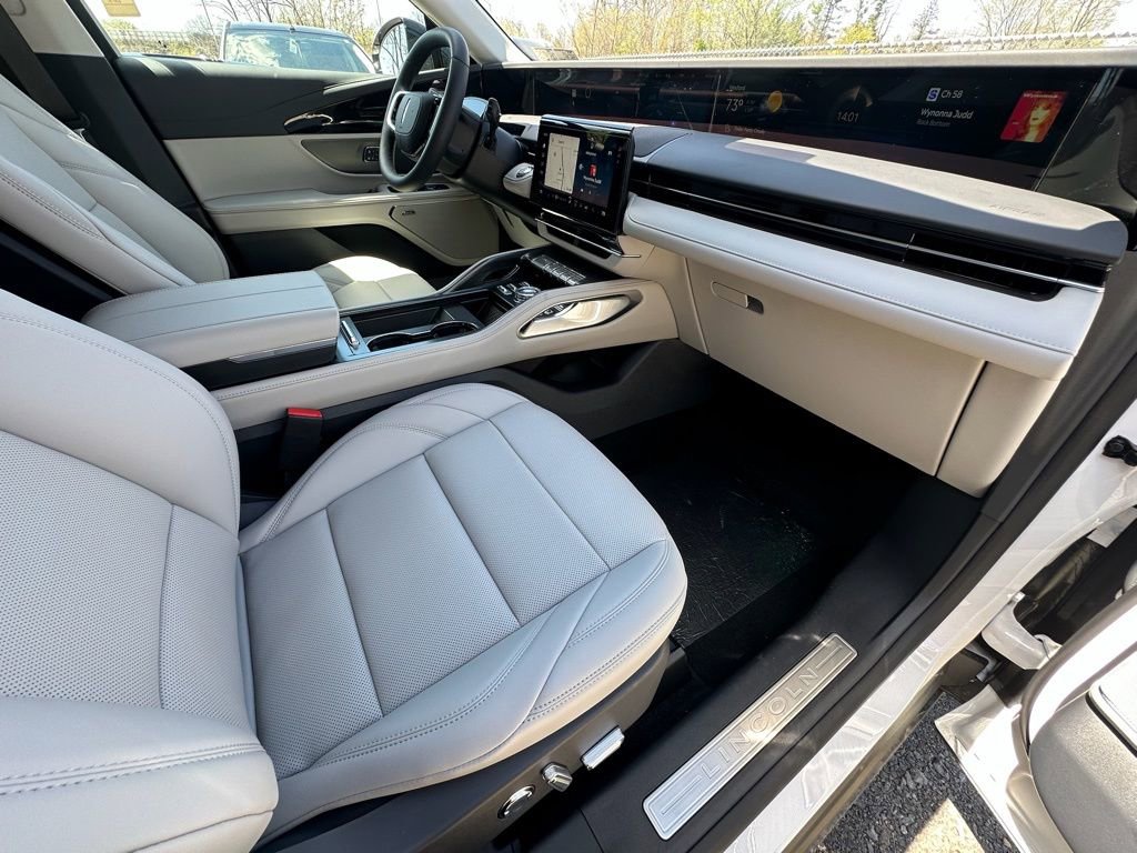 New 2026 Lincoln Nautilus Premier w/ Equipment Group 102A AWD/4WD image 23