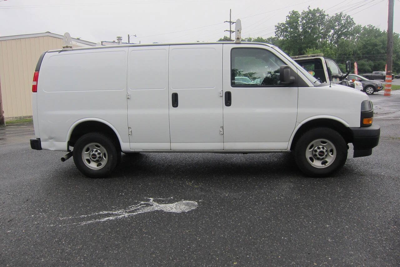 Used 2021 GMC Savana 2500 w/ Driver Convenience Package RWD image 3