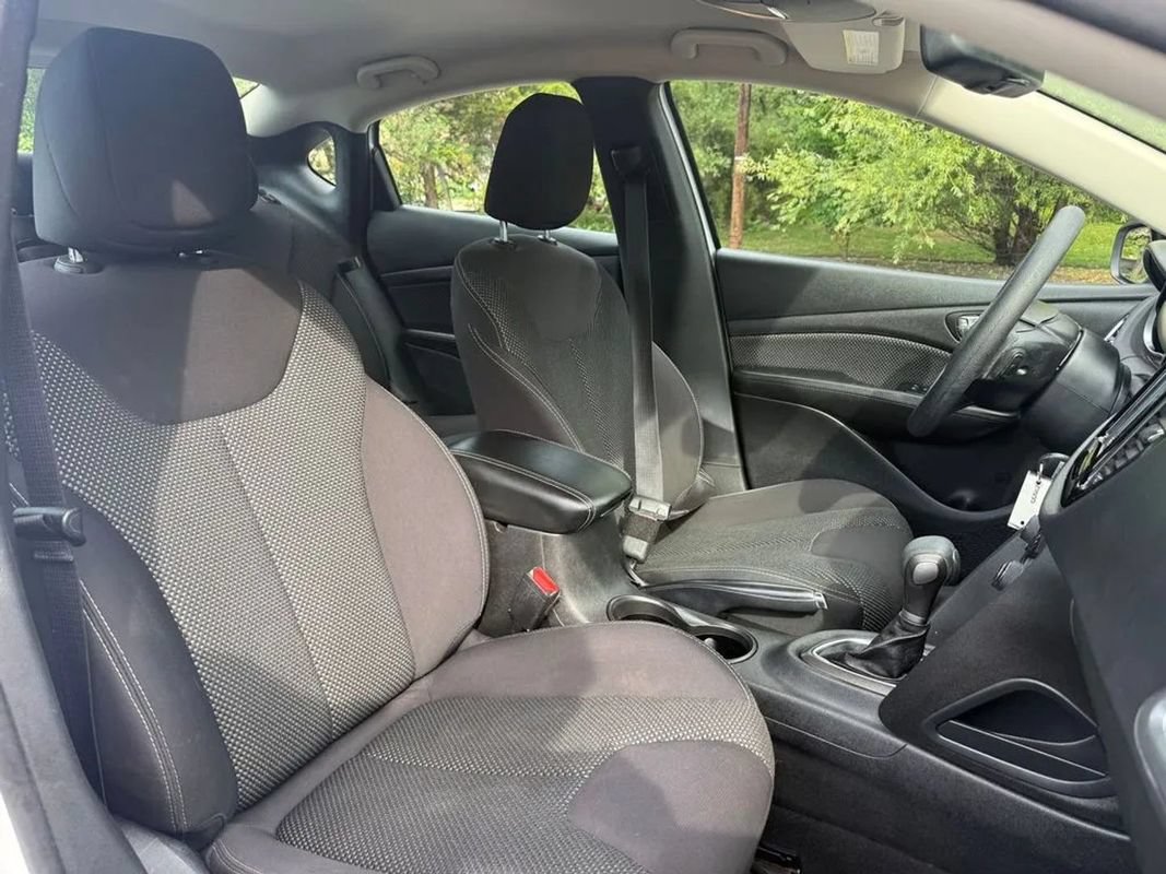 Used 2015 Dodge Dart SXT FWD image 32