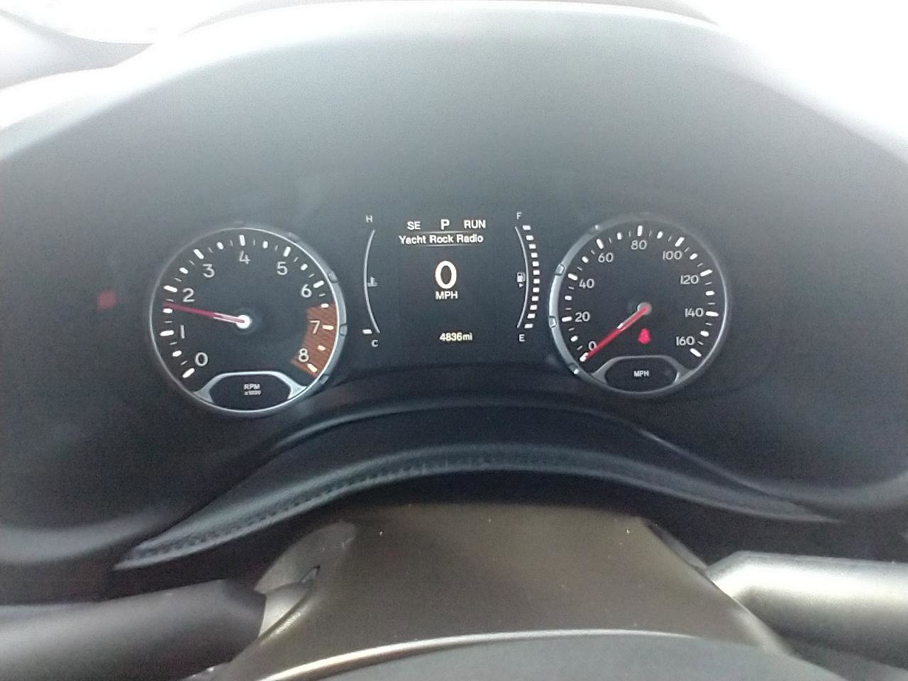 Used 2020 Jeep Renegade Latitude w/ Cold Weather Group FWD image 33