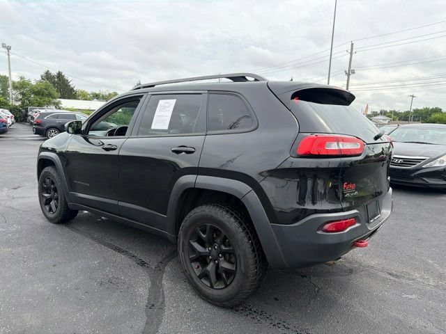 Used 2016 Jeep Cherokee Trailhawk AWD/4WD image 5