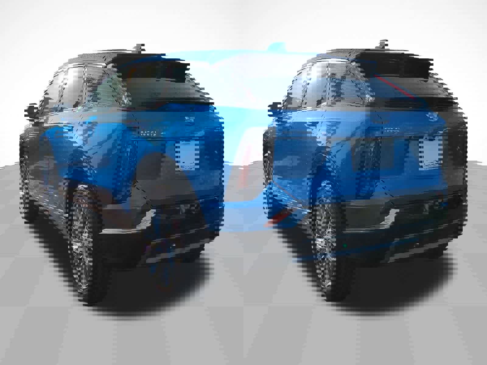 Used 2025 Cadillac Optiq Luxury 1 image 7