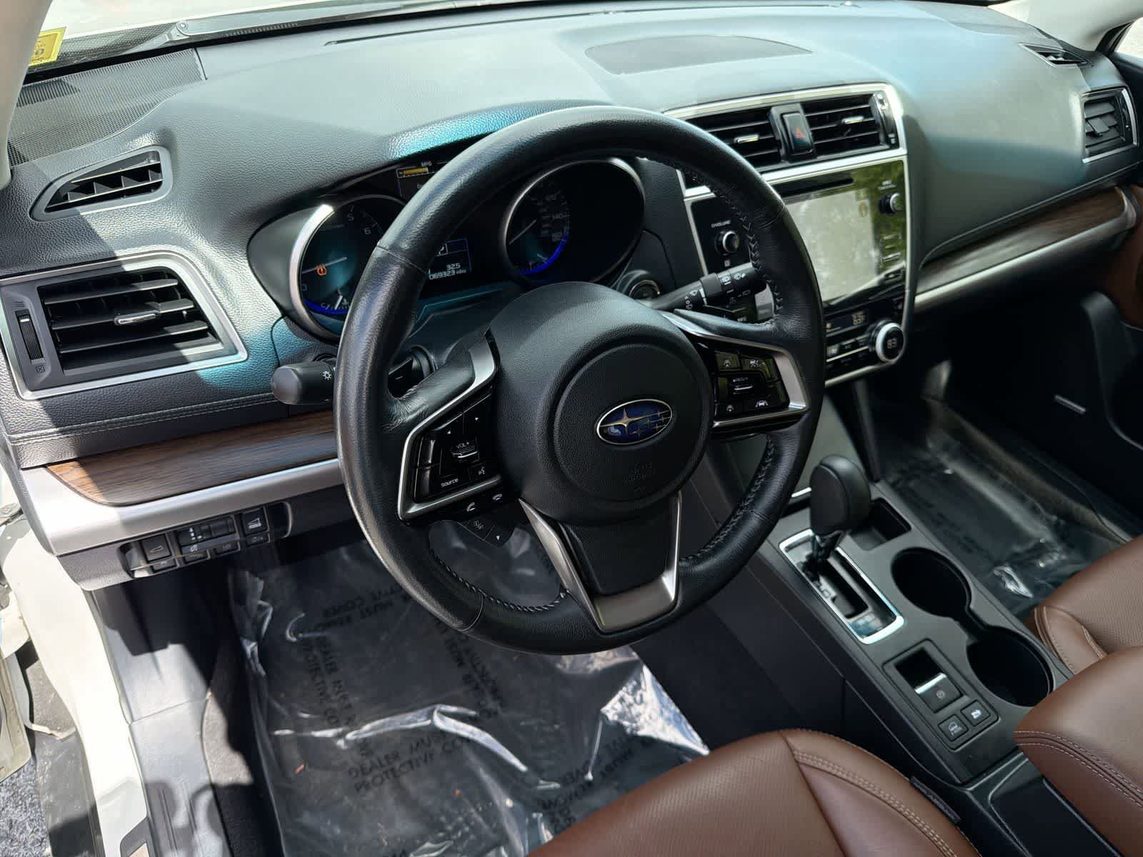 Used 2019 Subaru Outback 3.6R Touring AWD/4WD image 10
