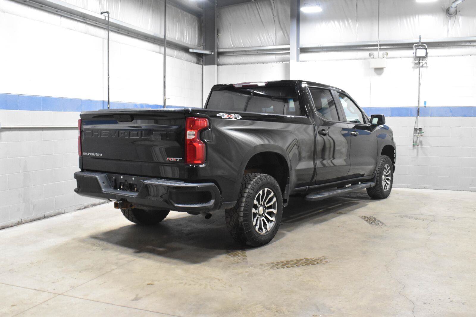 Used 2022 Chevrolet Silverado 1500 RST AWD/4WD image 22