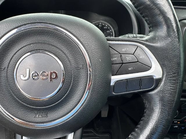 Used 2021 Jeep Renegade Latitude AWD/4WD image 30