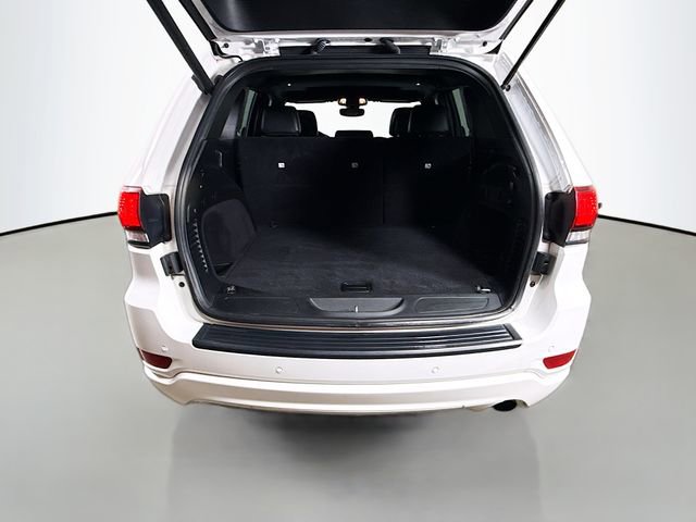 Used 2020 Jeep Grand Cherokee Altitude AWD/4WD image 28