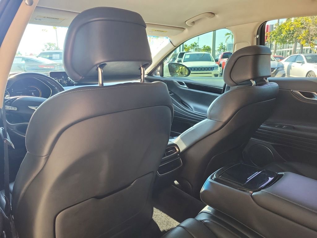 Used 2021 Genesis G80 2.5T image 16