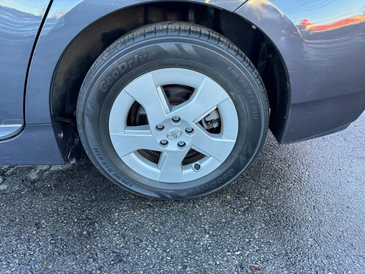 Used 2011 Toyota Prius Two image 17