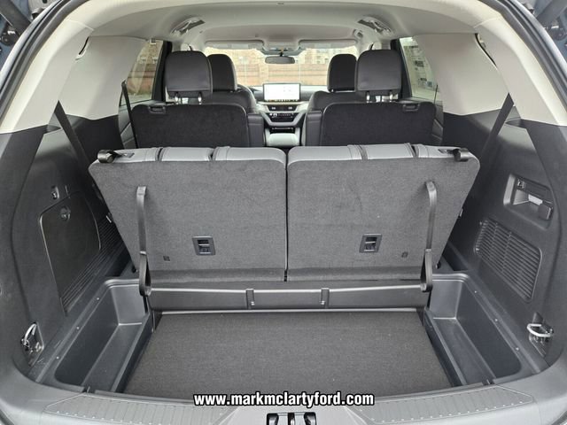 New 2025 Ford Explorer Active w/ Active Comfort Package image 12