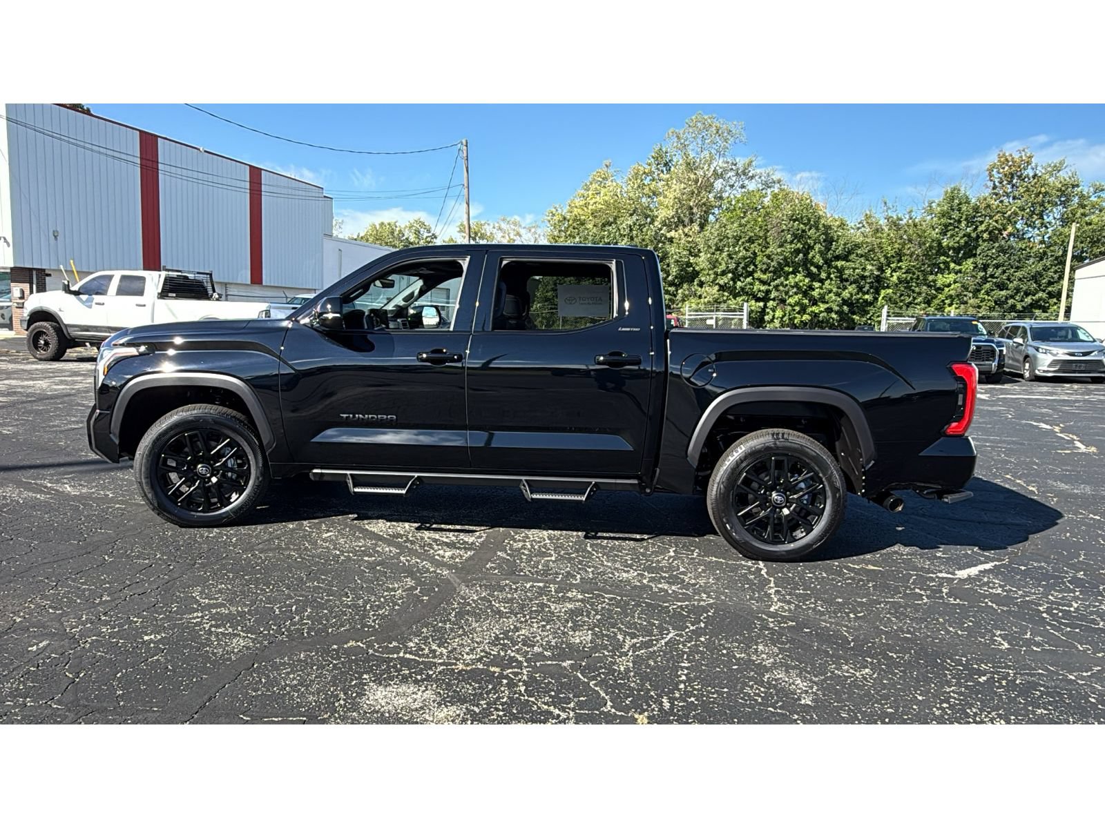 New 2026 Toyota Tundra Limited AWD/4WD image 4