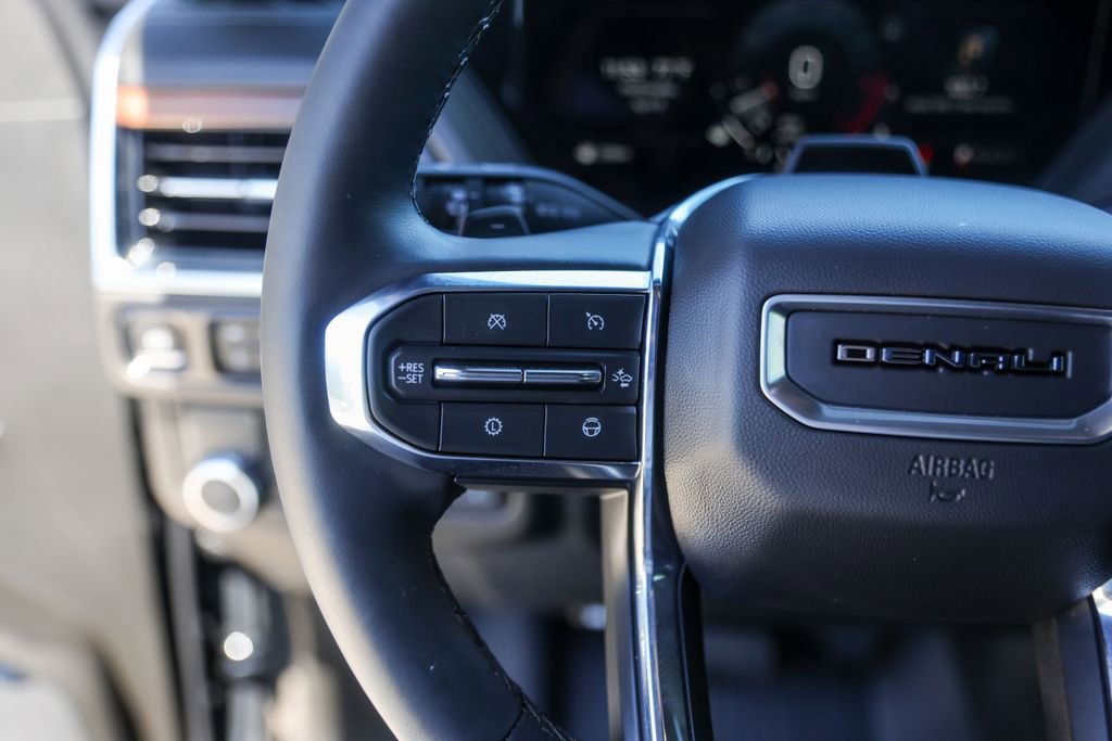 Used 2026 GMC Yukon XL Denali w/ Denali Reserve Package image 14