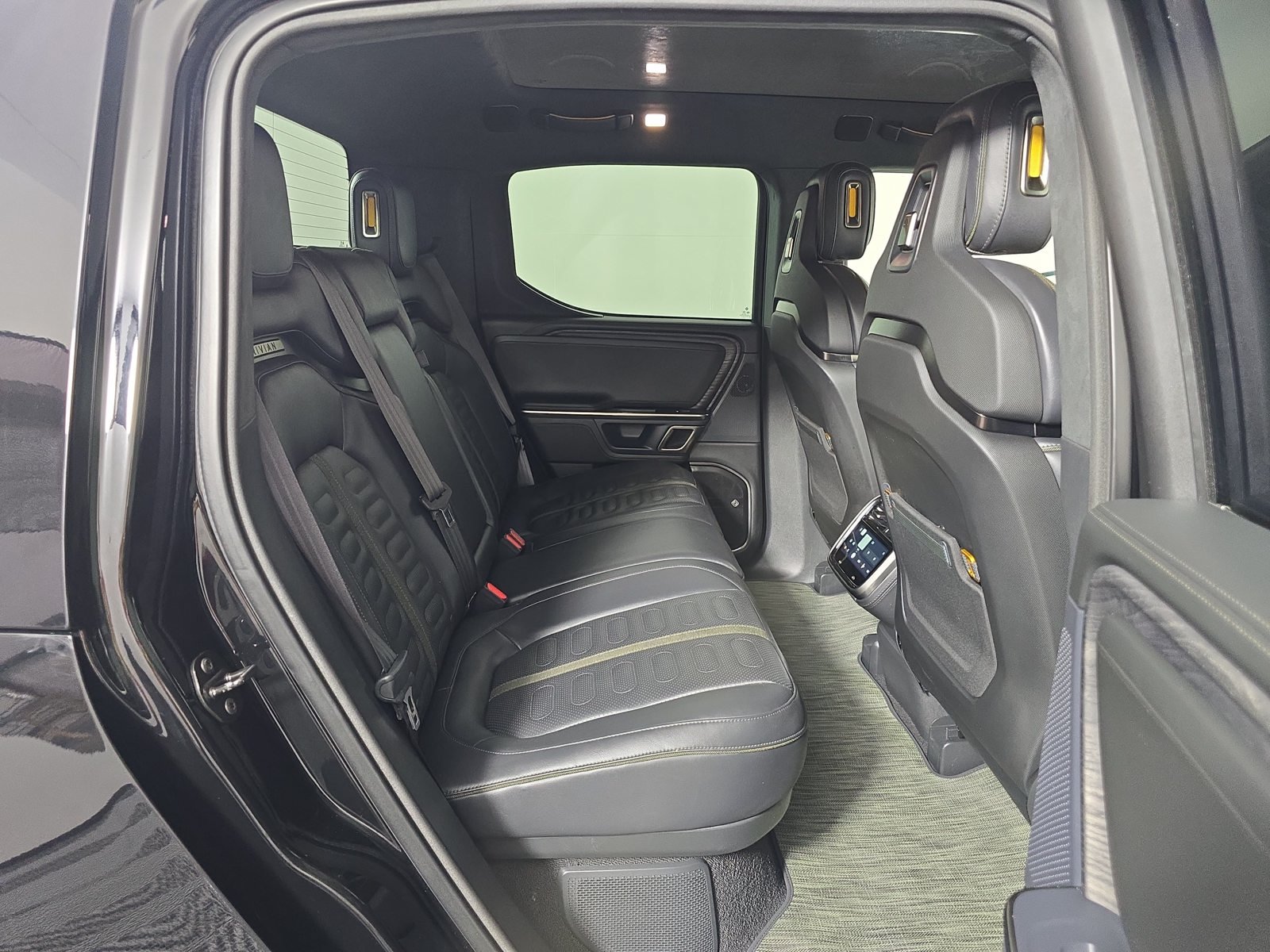Used 2024 Rivian R1T Adventure Dual AWD/4WD image 22