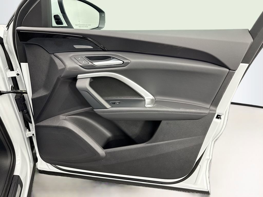 Used 2025 Audi Q5 Premium Plus w/ Premium Plus image 26