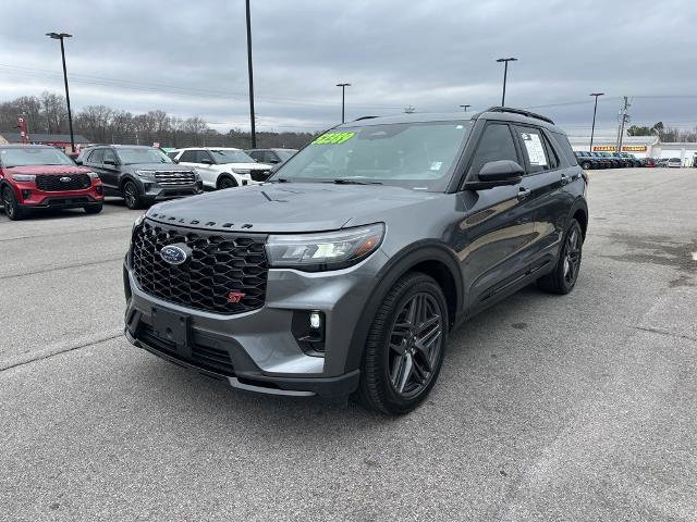 Certified 2025 Ford Explorer ST w/ Sun And Sound Package AWD/4WD image 4