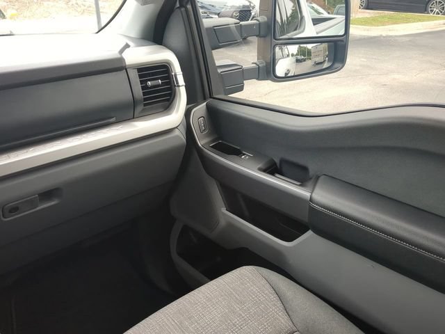 Used 2025 Ford F350 XLT w/ FX4 Off-Road Package AWD/4WD image 18