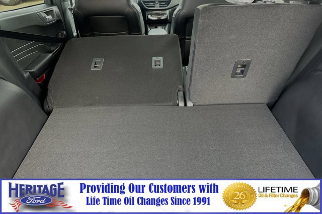 New 2024 Ford Escape SE w/ PHEV Premium Package image 12