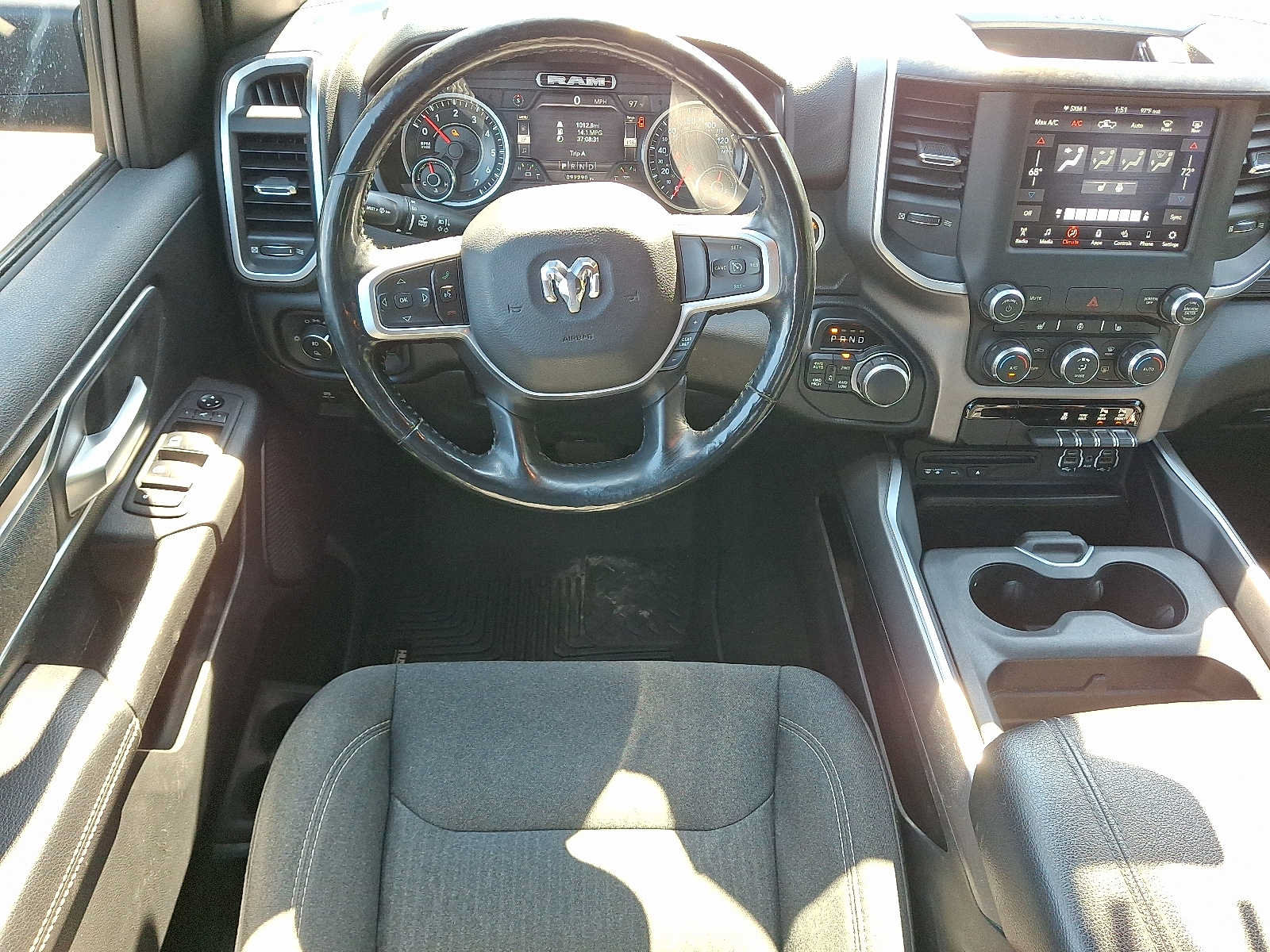 Used 2019 RAM 1500 Big Horn AWD/4WD image 11