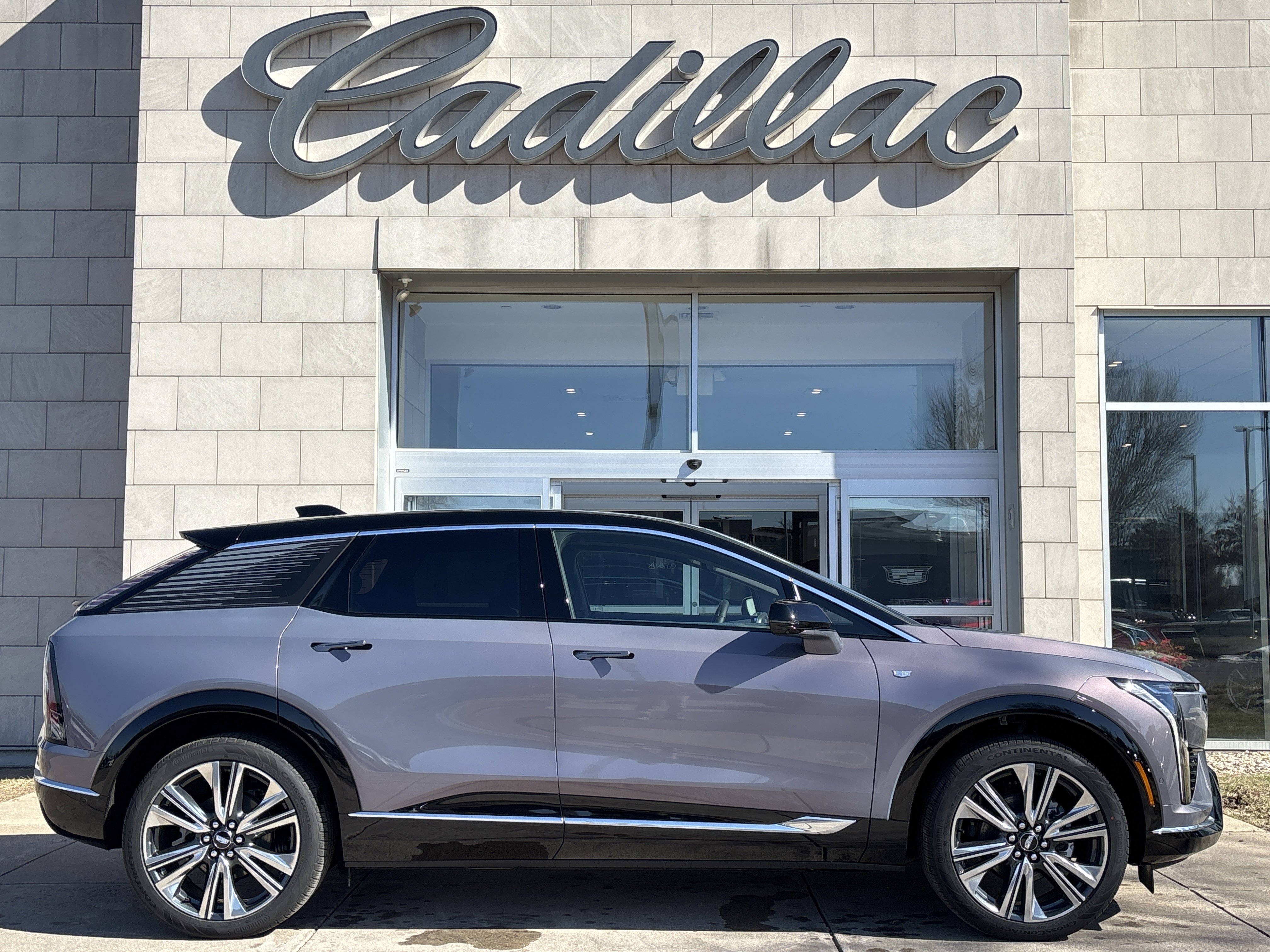 New 2026 Cadillac Optiq Luxury 2 RWD image 3