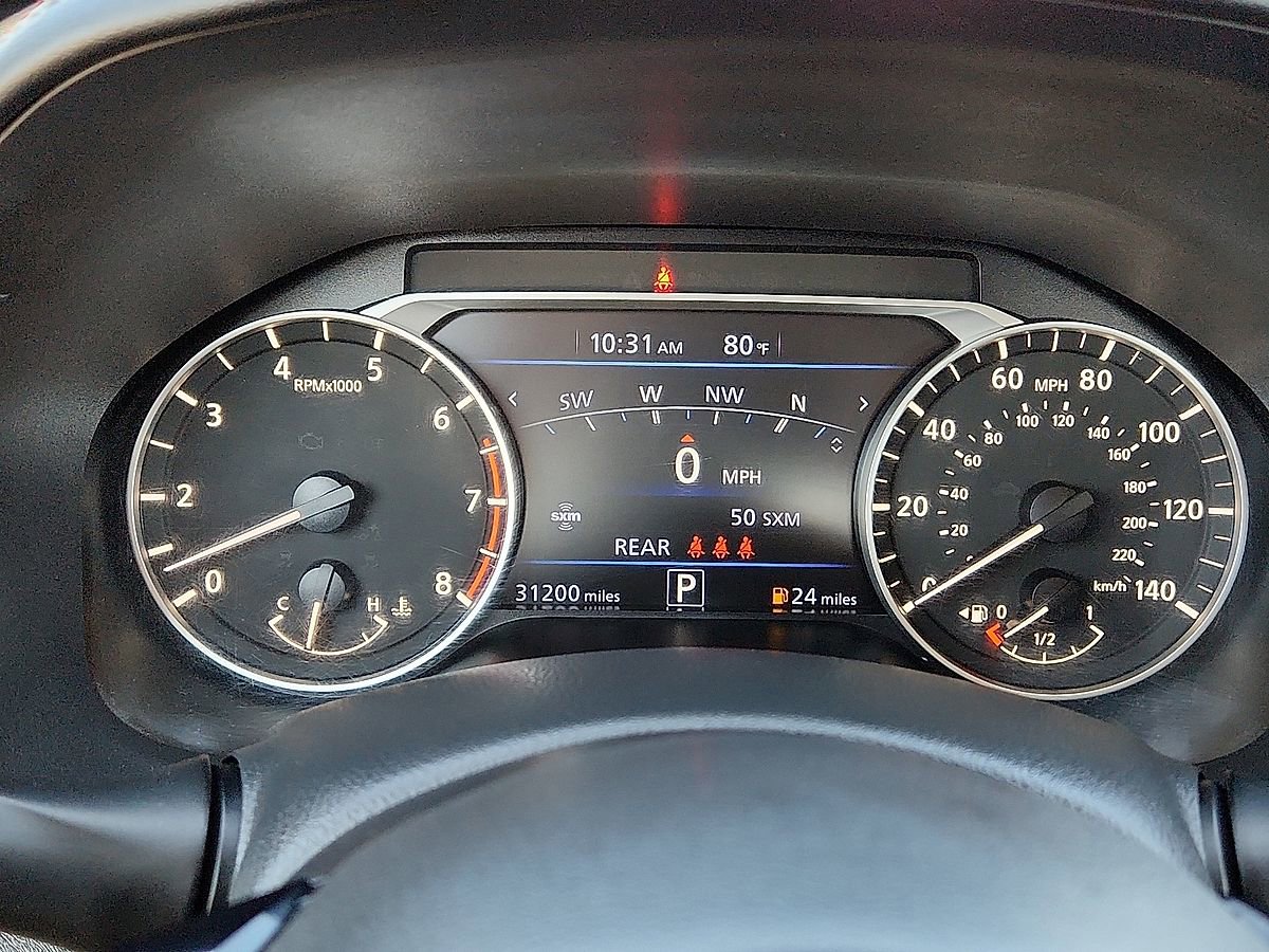 Used 2023 Nissan Altima 2.5 SR w/ SR Premium Package image 10