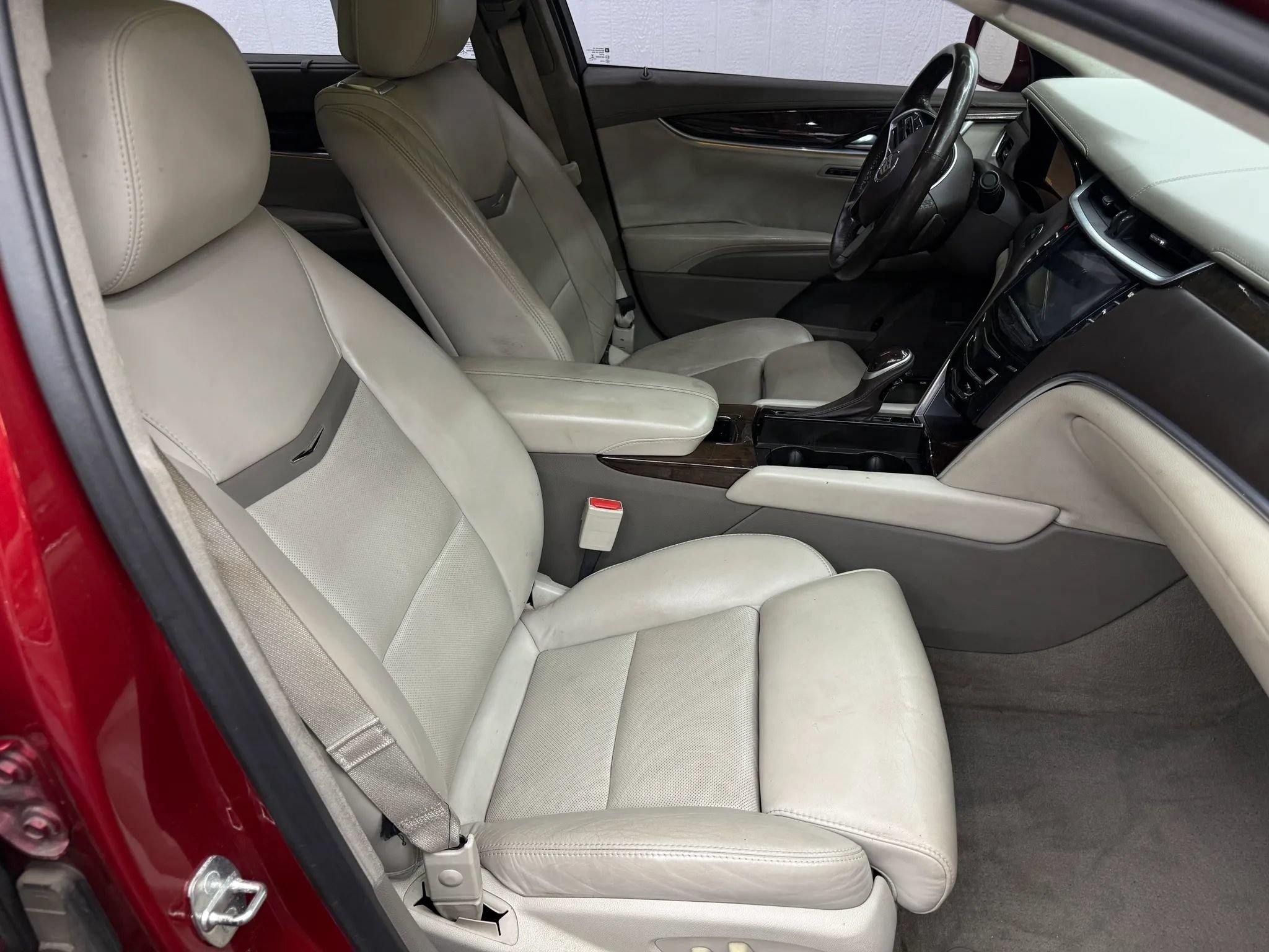 Used 2013 Cadillac XTS Platinum AWD/4WD image 6