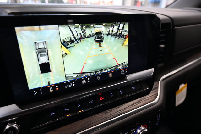 New 2026 GMC Sierra 1500 SLT AWD/4WD image 19