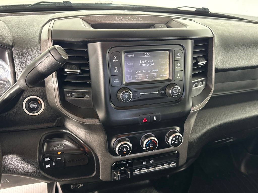 Used 2022 RAM 5500 Tradesman w/ Chrome Appearance Group AWD/4WD image 14