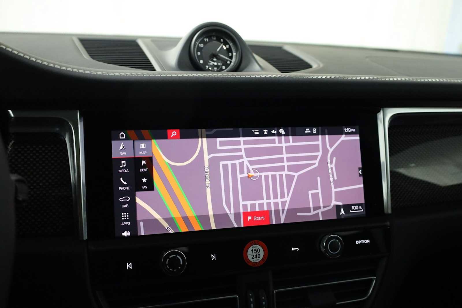 New 2026 Porsche Macan GTS image 33