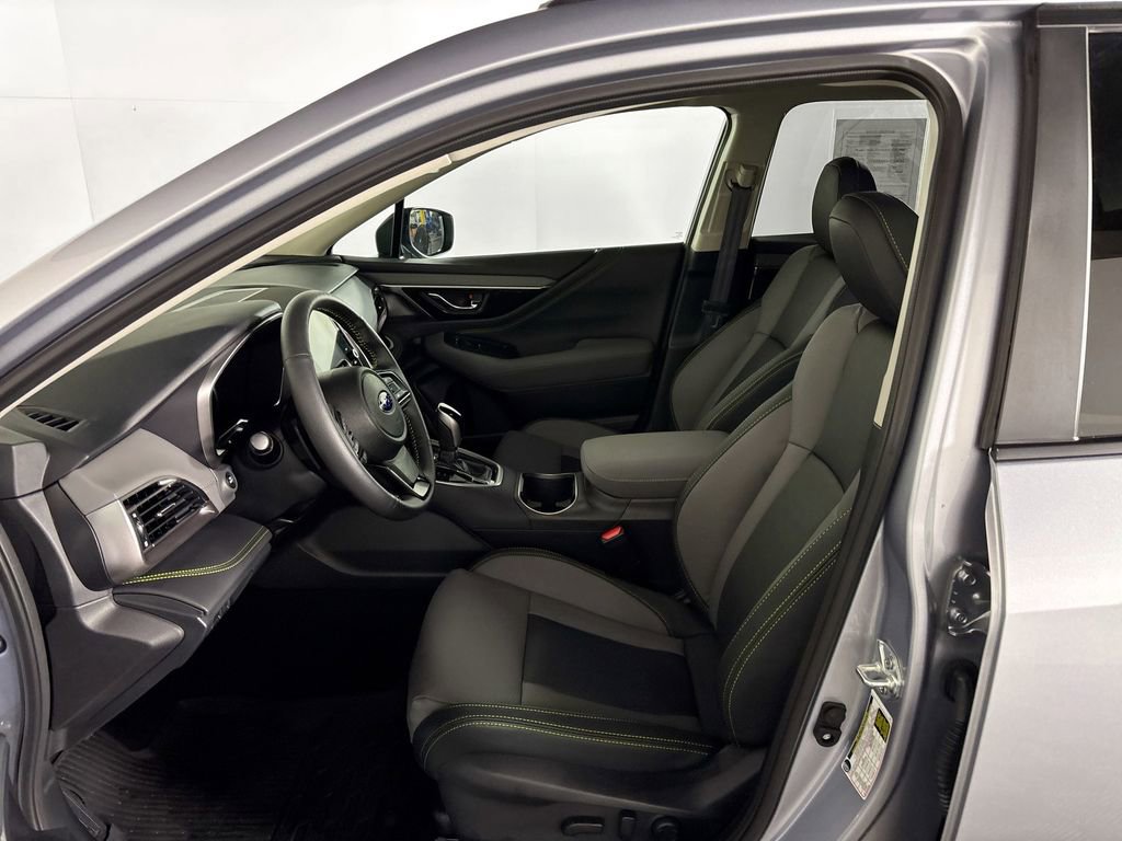 Certified 2025 Subaru Outback Onyx Edition AWD/4WD image 12