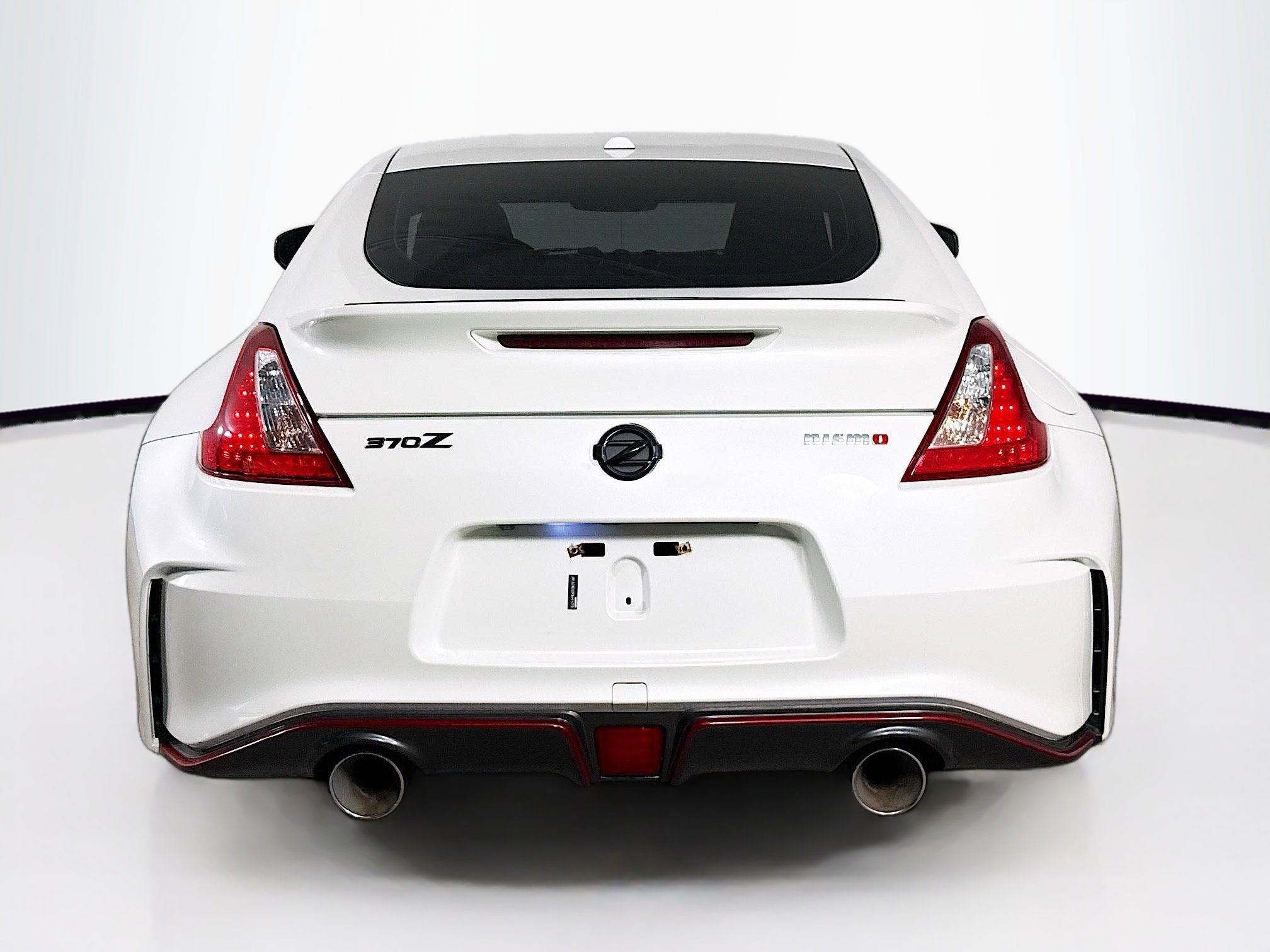Used 2015 Nissan 370Z NISMO image 28