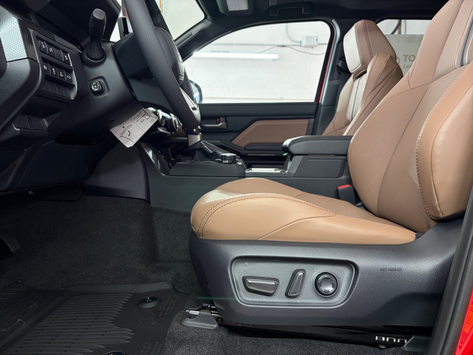 New 2026 Toyota 4Runner Limited AWD/4WD image 14